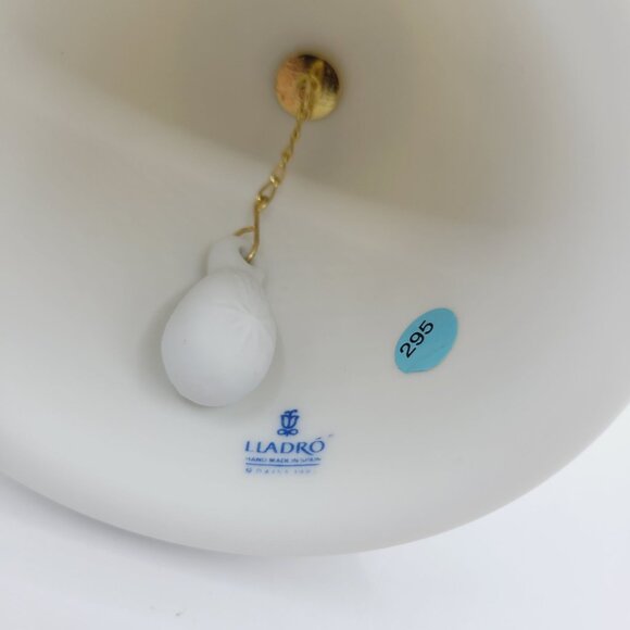 Lladro 1992 Porcelain Christmas Bell Ornament In Original Box No hangtag - Picture 7 of 12